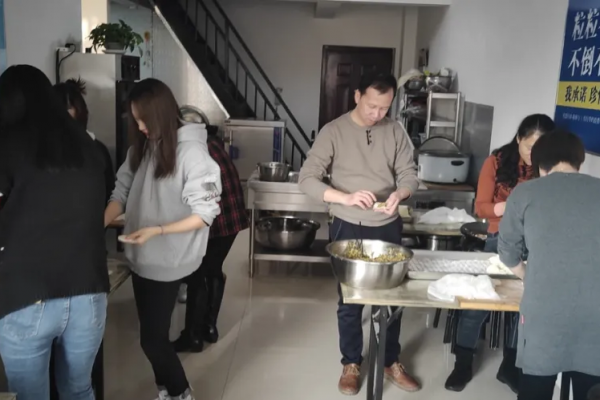 “迎冬送?！溩游幕ㄔO(shè)”活動(dòng)